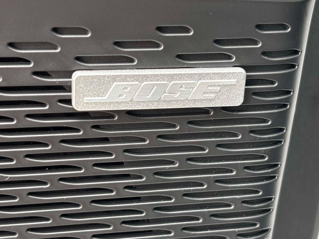 2026 GMC Acadia Elevation - Photo 9