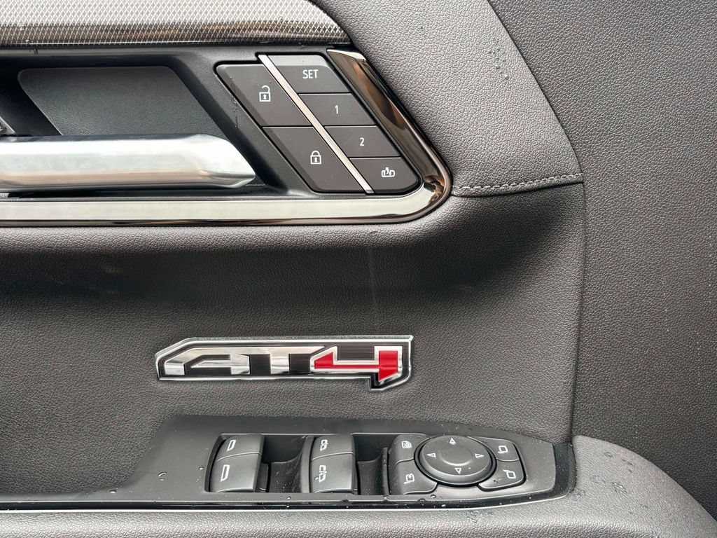 2026 GMC Sierra 1500 AT4 - Photo 9