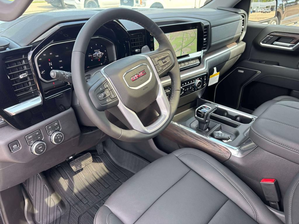 2026 GMC Sierra 1500 SLT - Photo 7