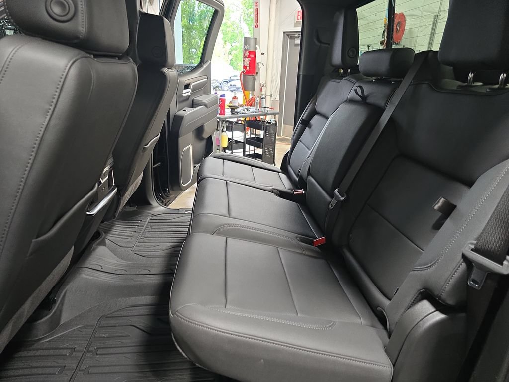 2026 GMC Sierra 1500 SLT - Photo 14