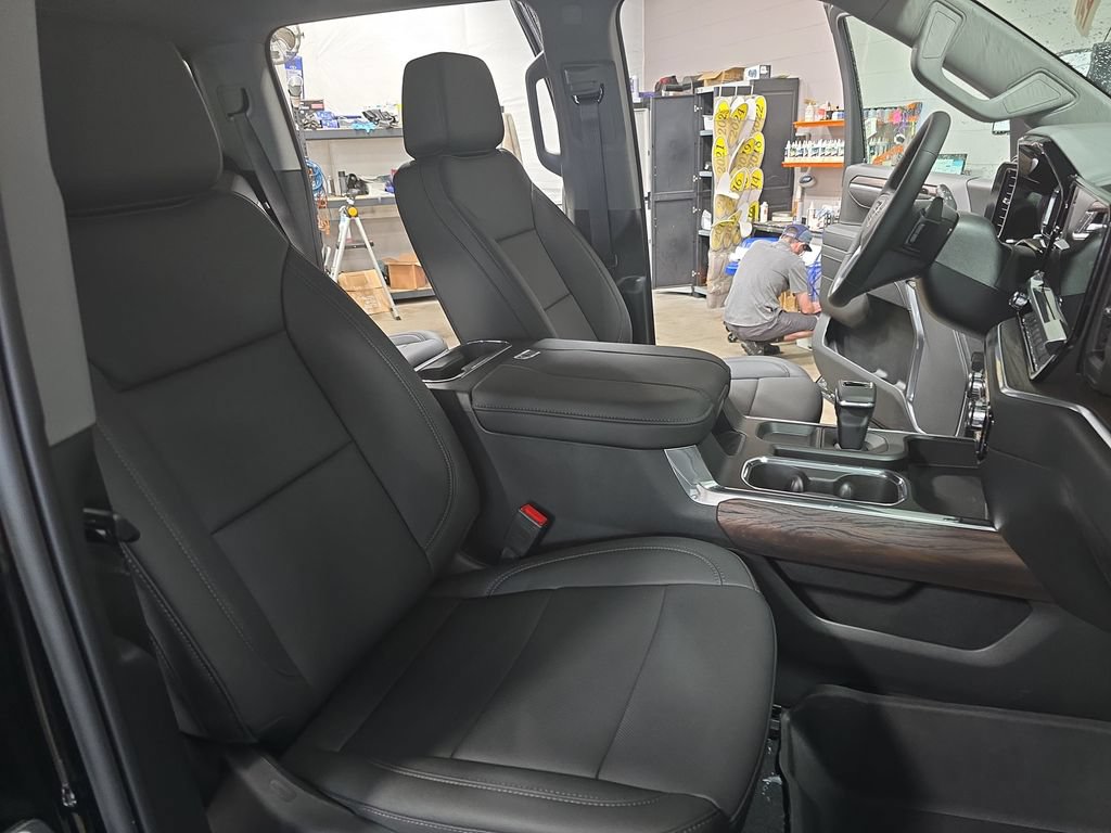 2026 GMC Sierra 1500 SLT - Photo 10