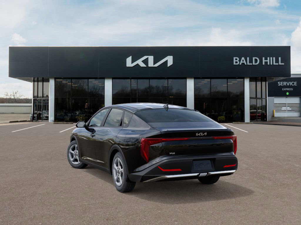2025 Kia K4 LXS photo 2