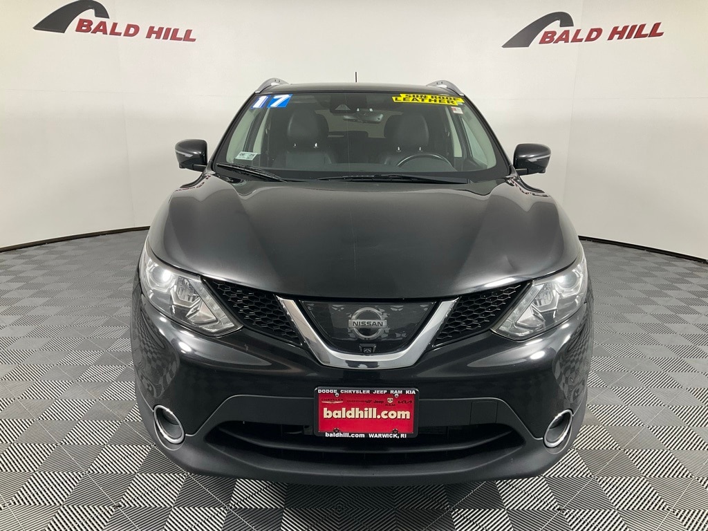 Used 2017 Nissan Rogue Sport SL with VIN JN1BJ1CR5HW112360 for sale in Warwick, RI