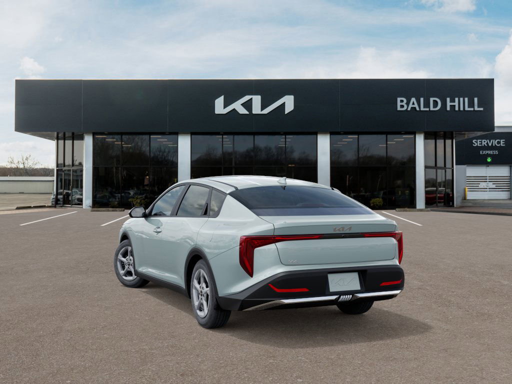2025 Kia K4 LXS photo 3