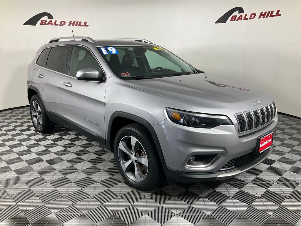 2019 Jeep Cherokee Limited 4X4's photo