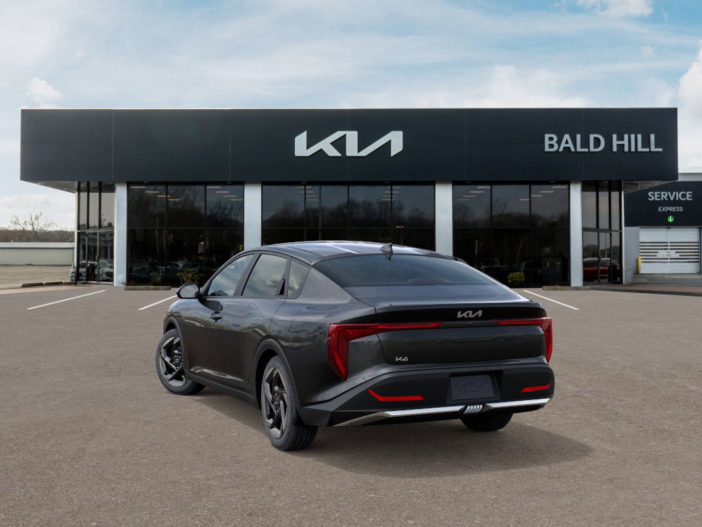 2025 Kia K4 EX photo 2