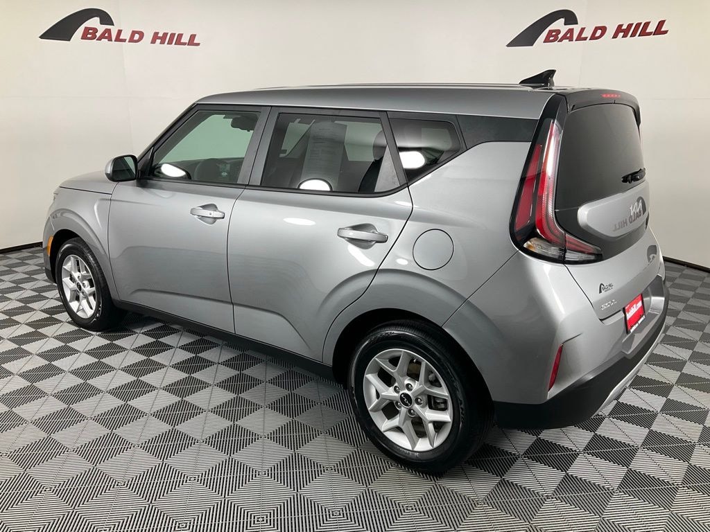 Used 2023 Kia Soul S Hatchback