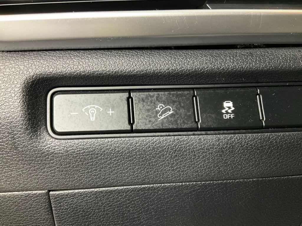 2023 Kia Telluride S - Photo 23