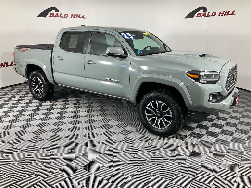 2023 Toyota Tacoma TRD Sport's photo