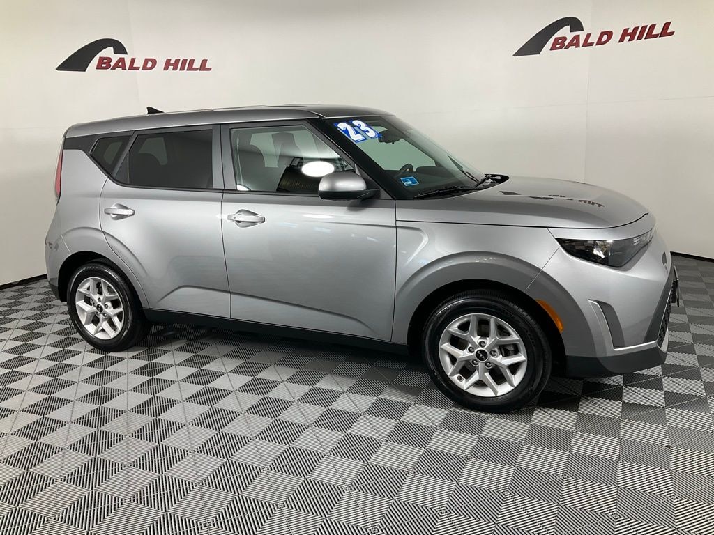 Used 2023 Kia Soul S Hatchback