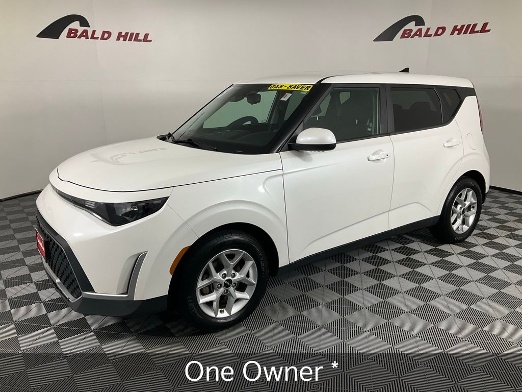 2023 Kia Soul S photo 3
