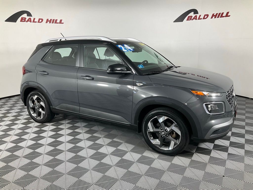 Used 2024 Hyundai Venue Limited SUV