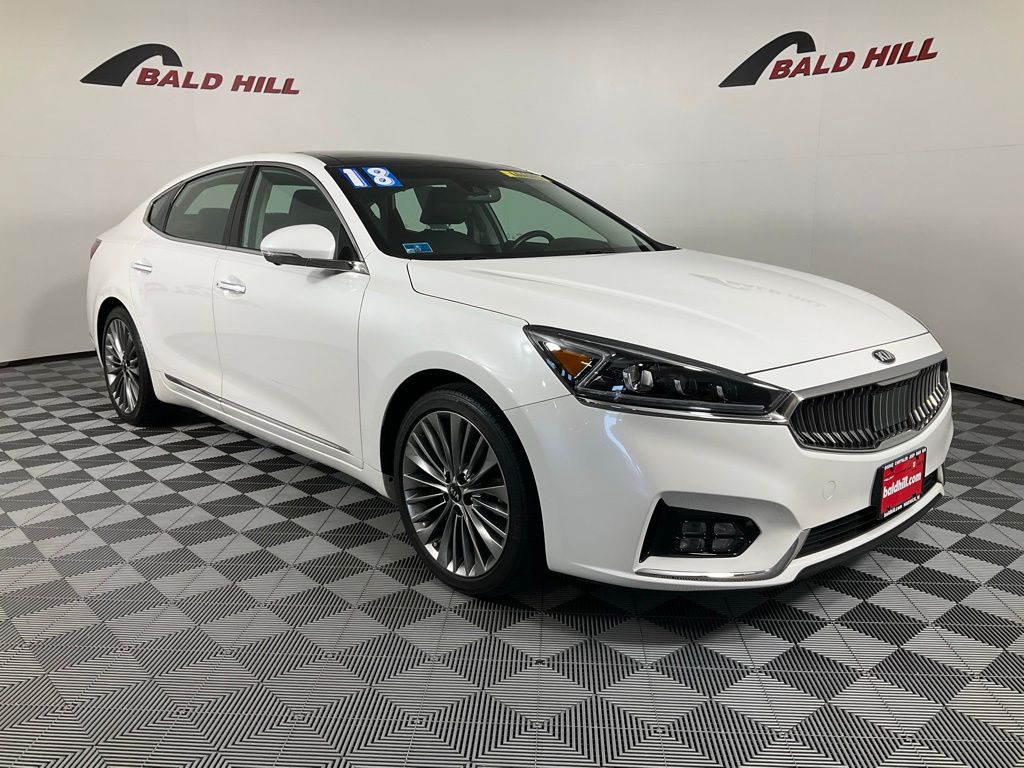 2018 Kia Cadenza Limited's photo