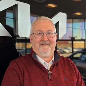 Staff member Eric Lunardelli from 148582844e89