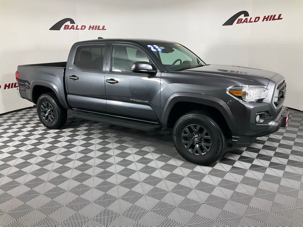 2023 Toyota Tacoma SR5's photo