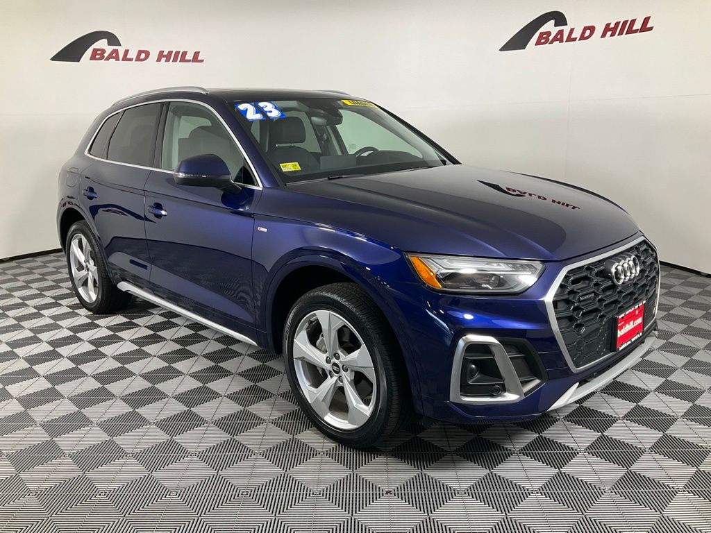2023 Audi Q5 45 Premium Plus's photo
