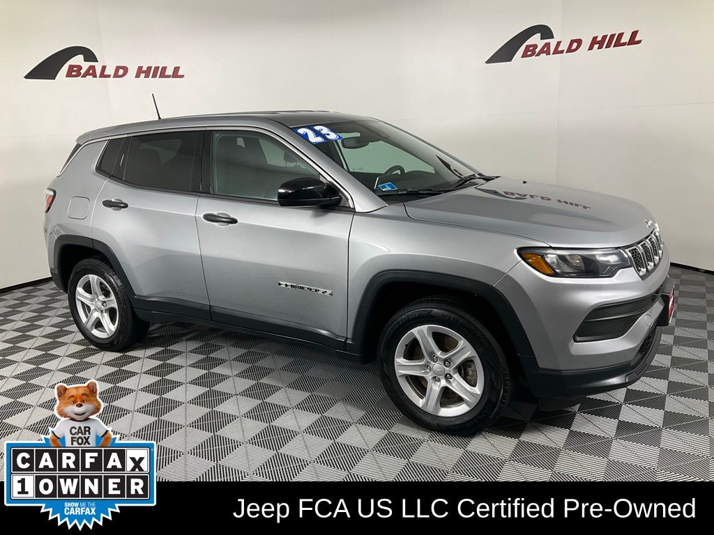 2023 Jeep Compass Sport's photo