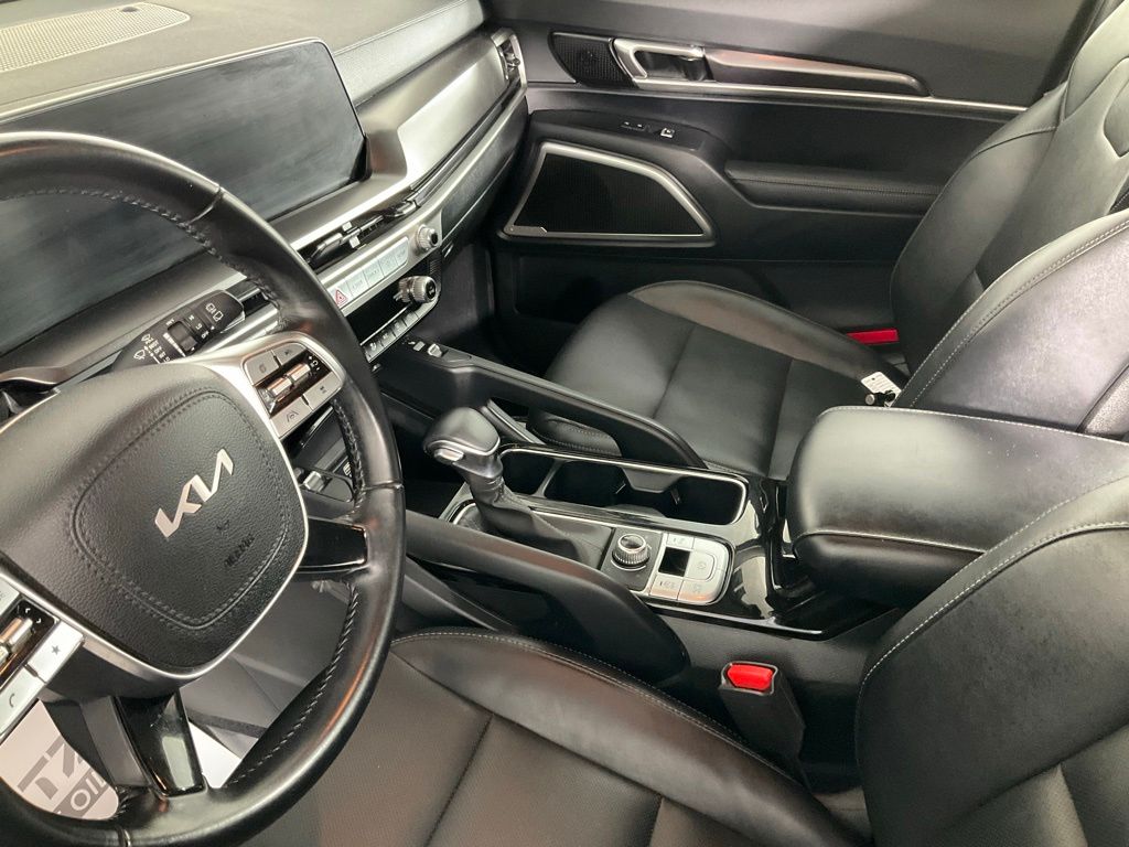 2023 Kia Telluride S - Photo 13