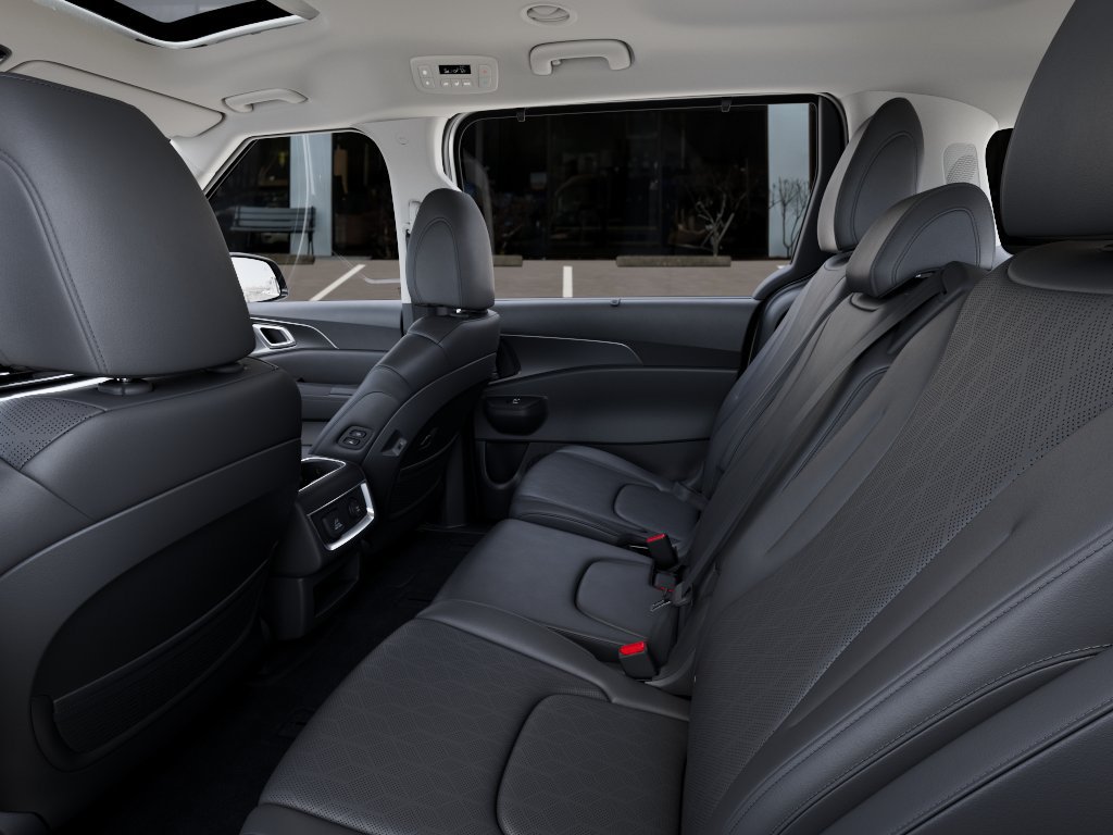 2026 Kia Carnival SX - Photo 18