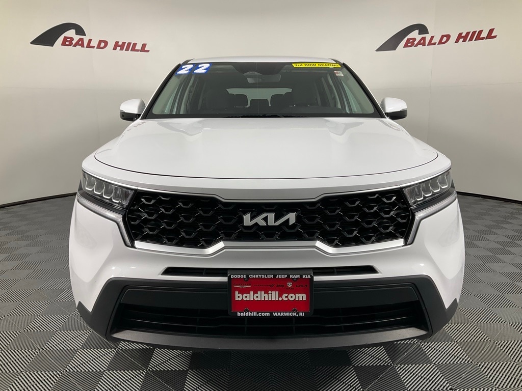 Certified 2022 Kia Sorento LX with VIN 5XYRGDLC6NG117003 for sale in Warwick, RI
