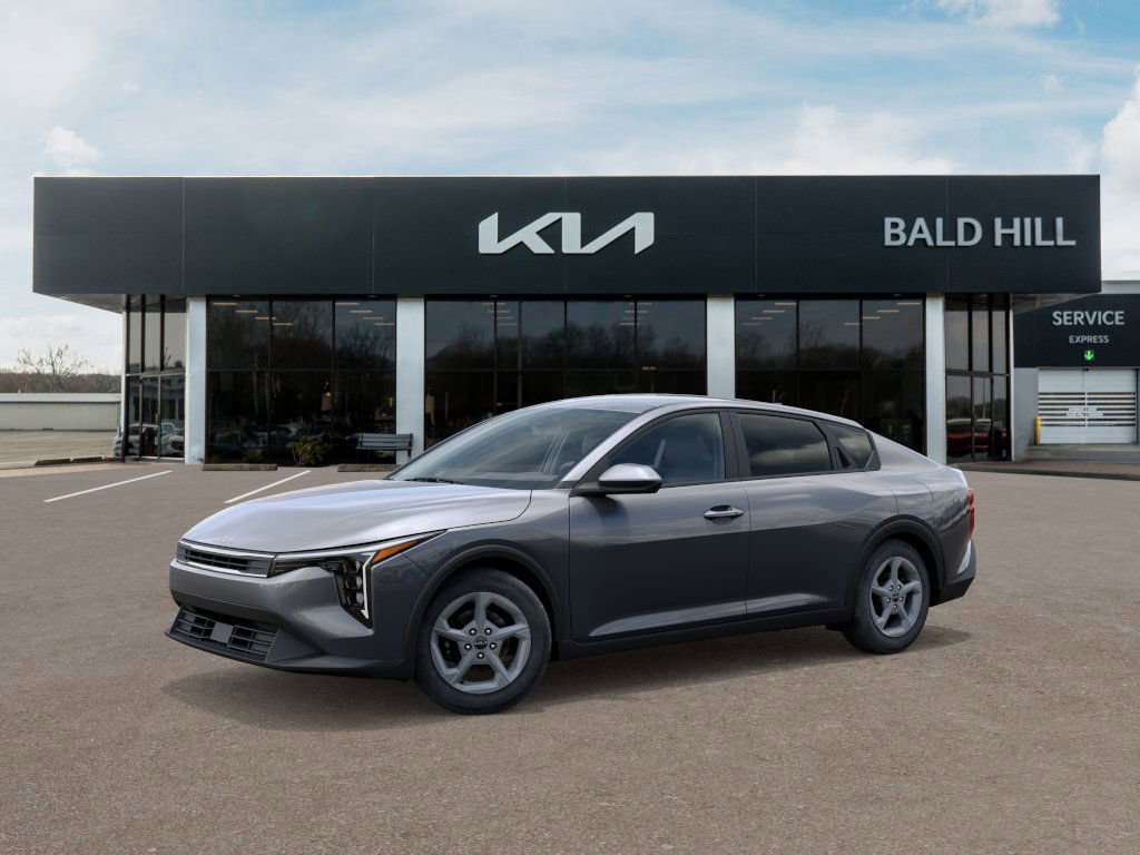 2025 Kia K4 LXS photo 2