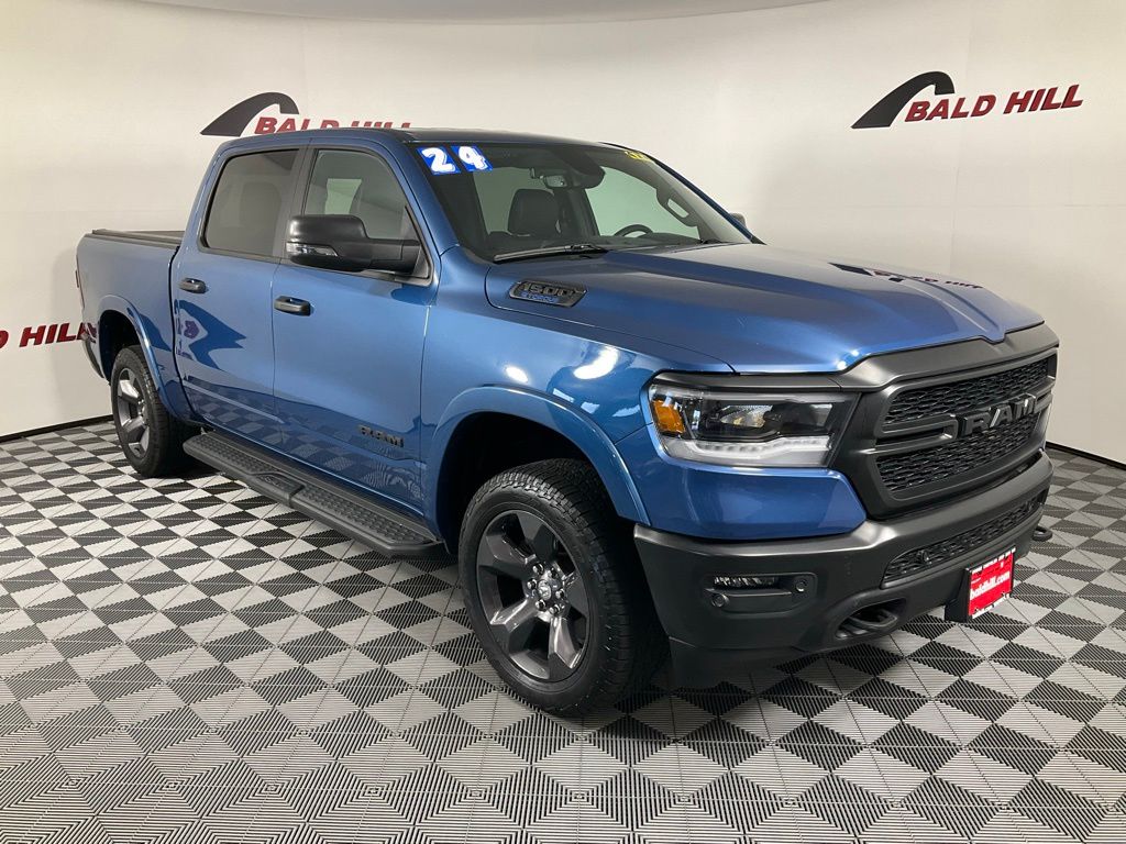 2024 RAM 1500 Big Horn/Lone Star 4x4 Crew Cab 5'7's photo