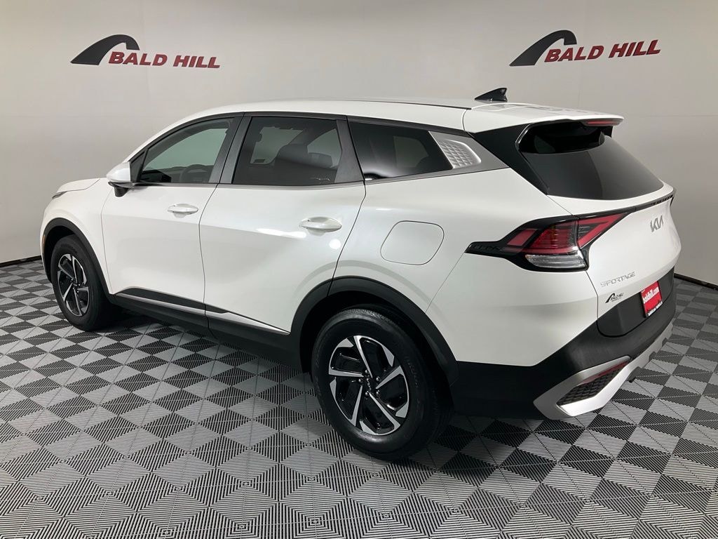 Used 2023 Kia Sportage Hybrid LX SUV