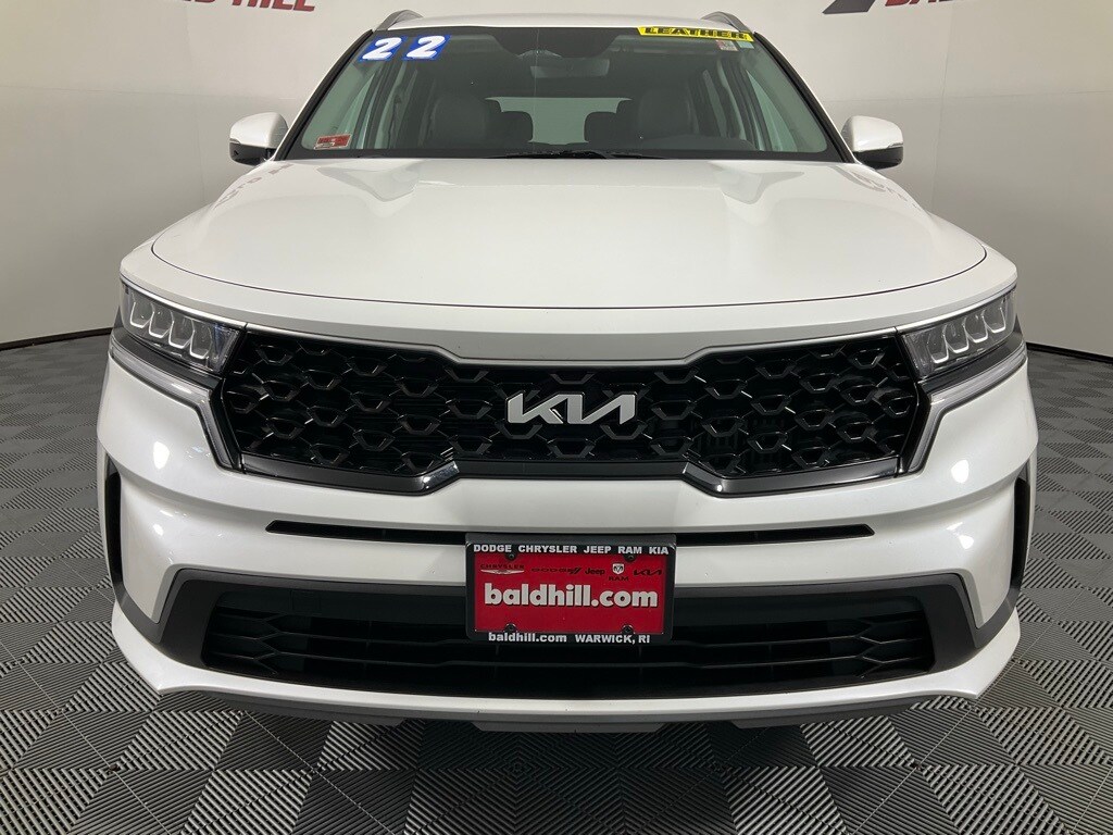 2022 Kia Sorento Hybrid S photo 2