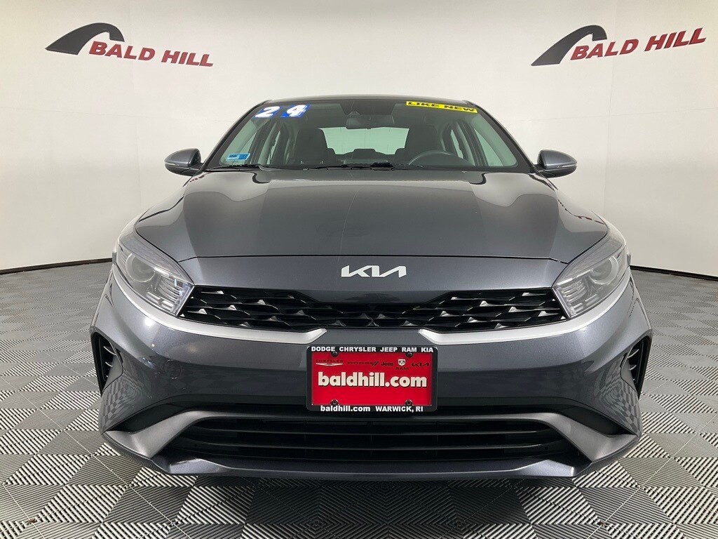 2024 Kia Forte LXS photo 2