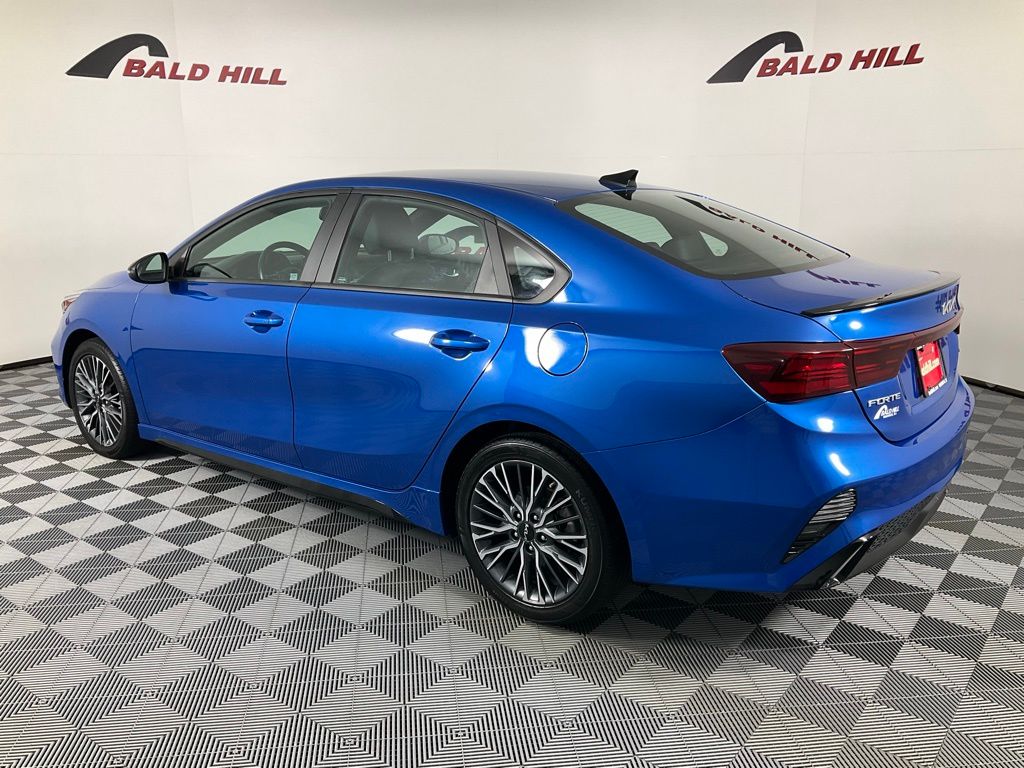 2023 Kia Forte GT-Line photo 4