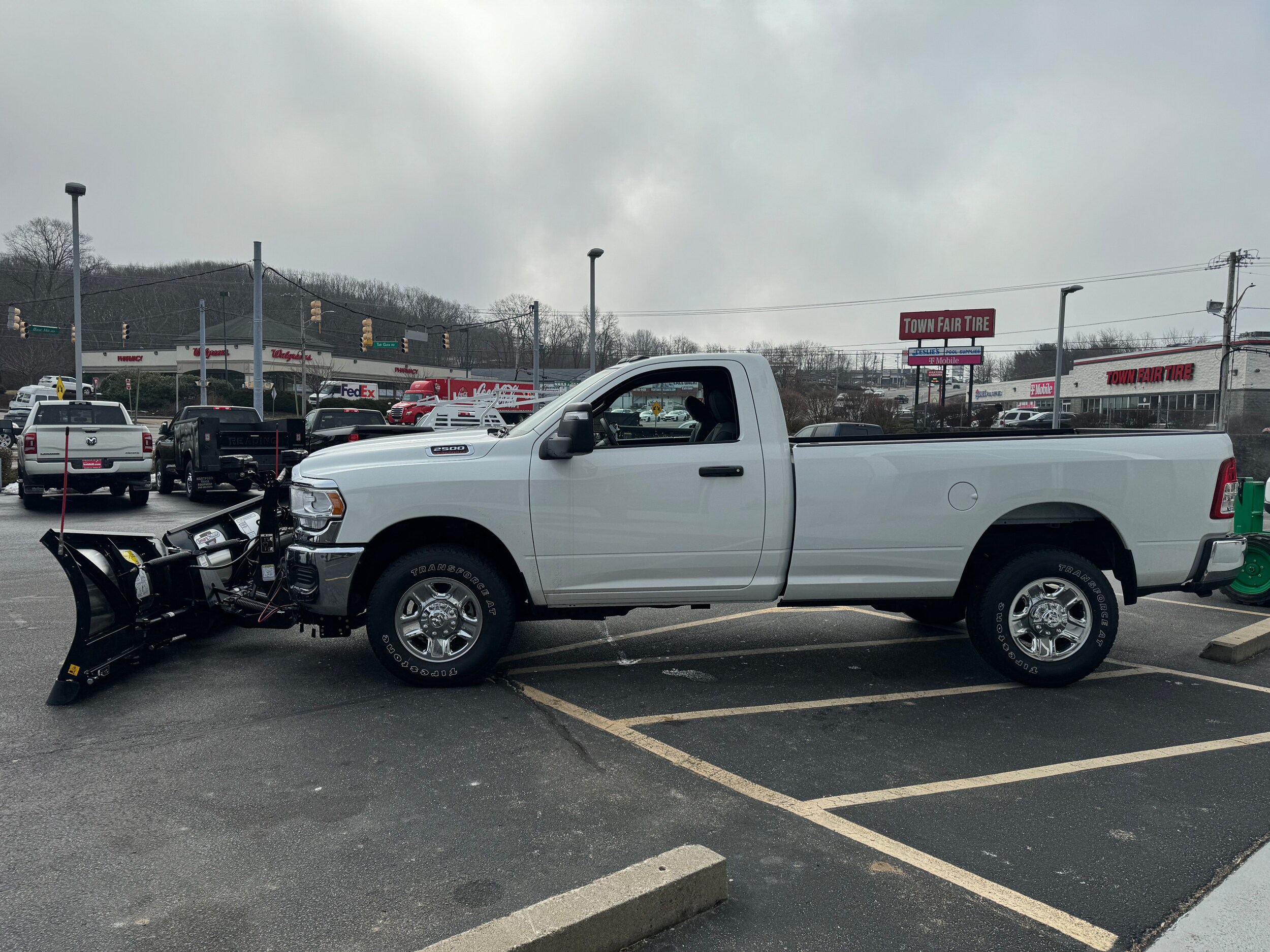 2024 Ram 2500 Tradesman photo 4