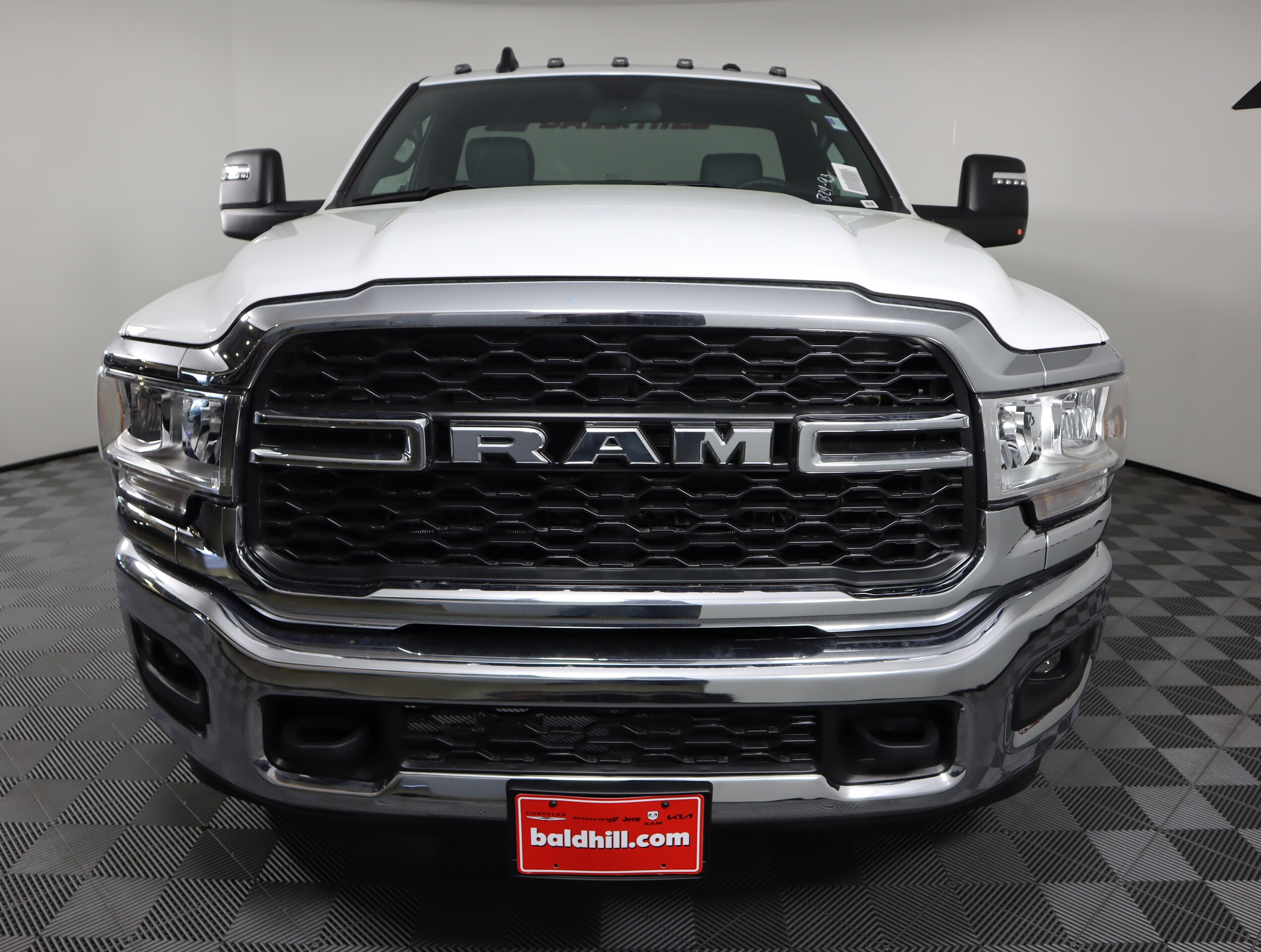 2024 Ram 2500 Tradesman photo 2
