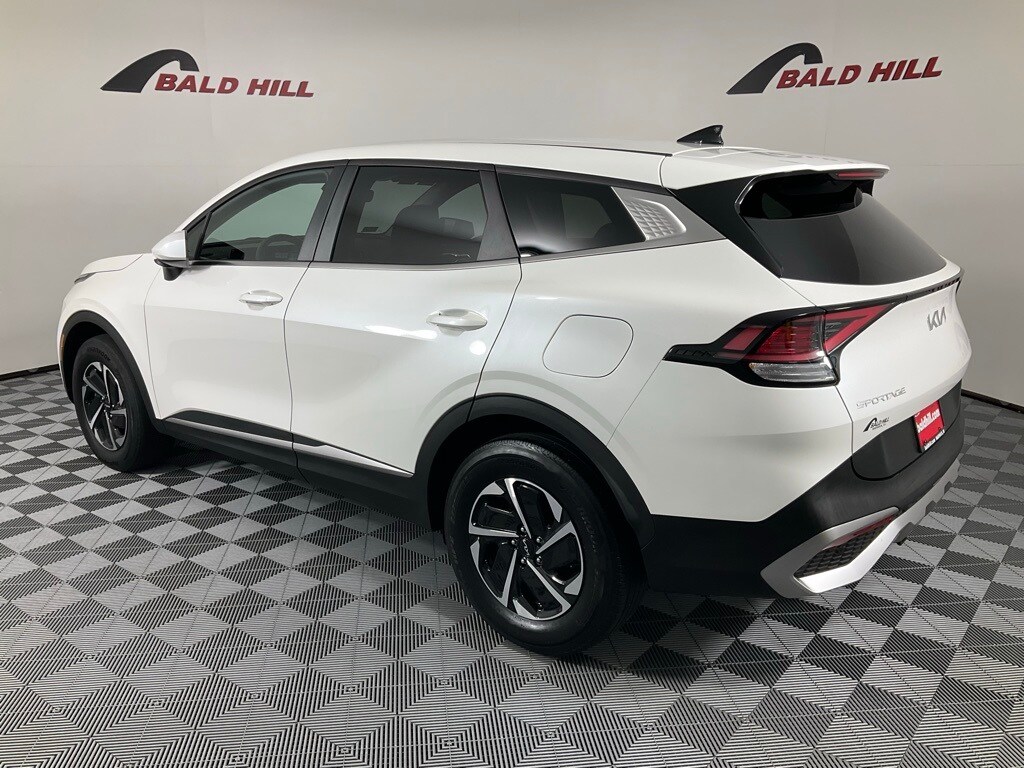 2023 Kia Sportage LX photo 4