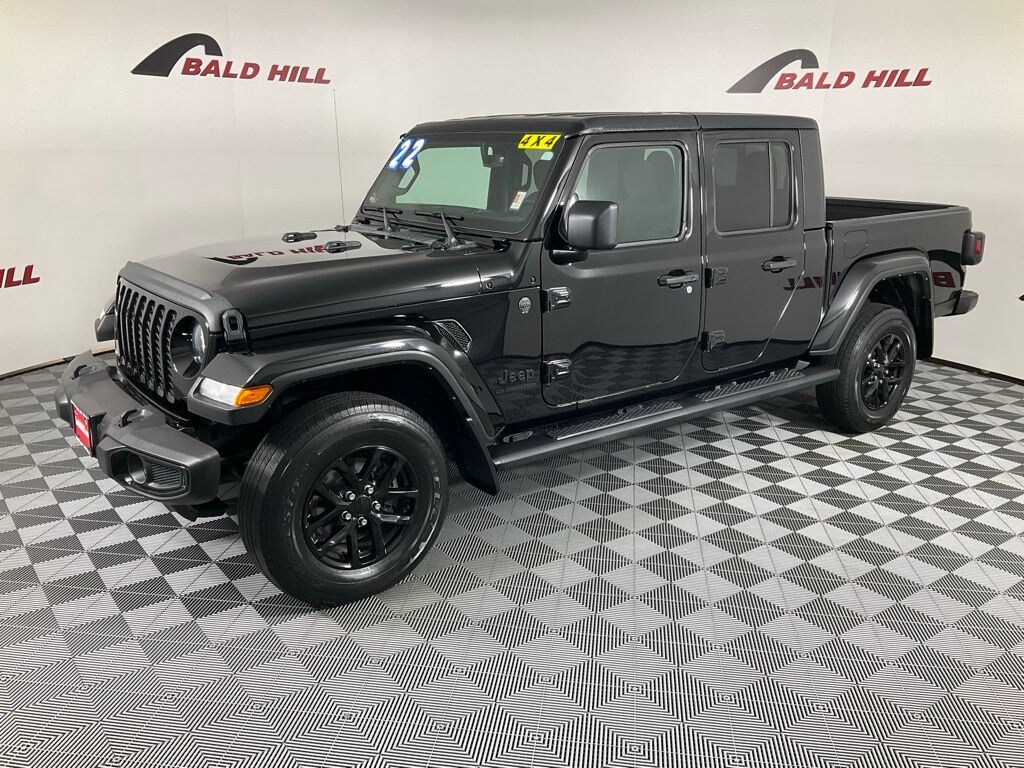 Used 2022 Jeep Gladiator Sport Truck Crew Cab