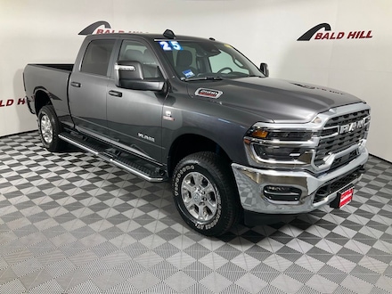 2025 Ram 2500 Big Horn Truck Crew Cab 8-Speed Automatic 3C63R5DL3SG549265