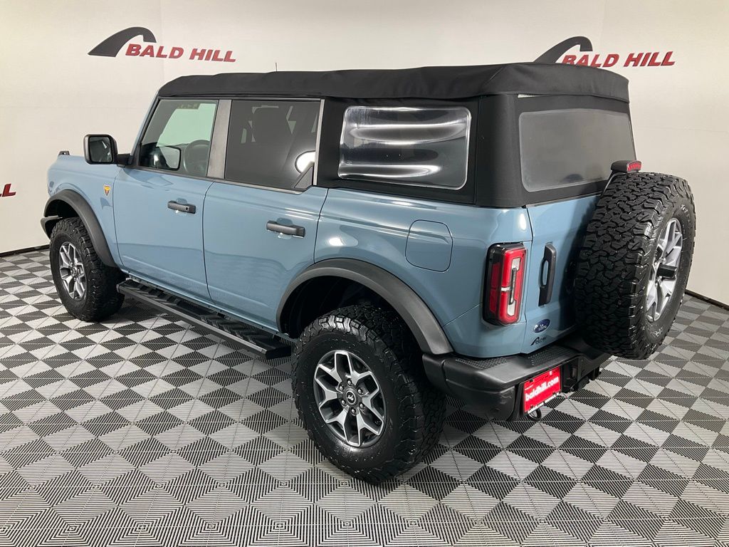 2022 Ford Bronco Badlands photo 4