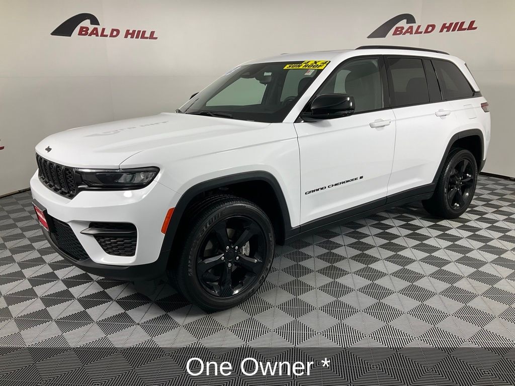 Used 2023 Jeep Grand Cherokee Laredo SUV