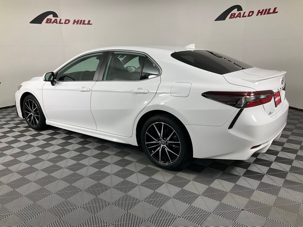 Used 2023 Toyota Camry SE Sedan