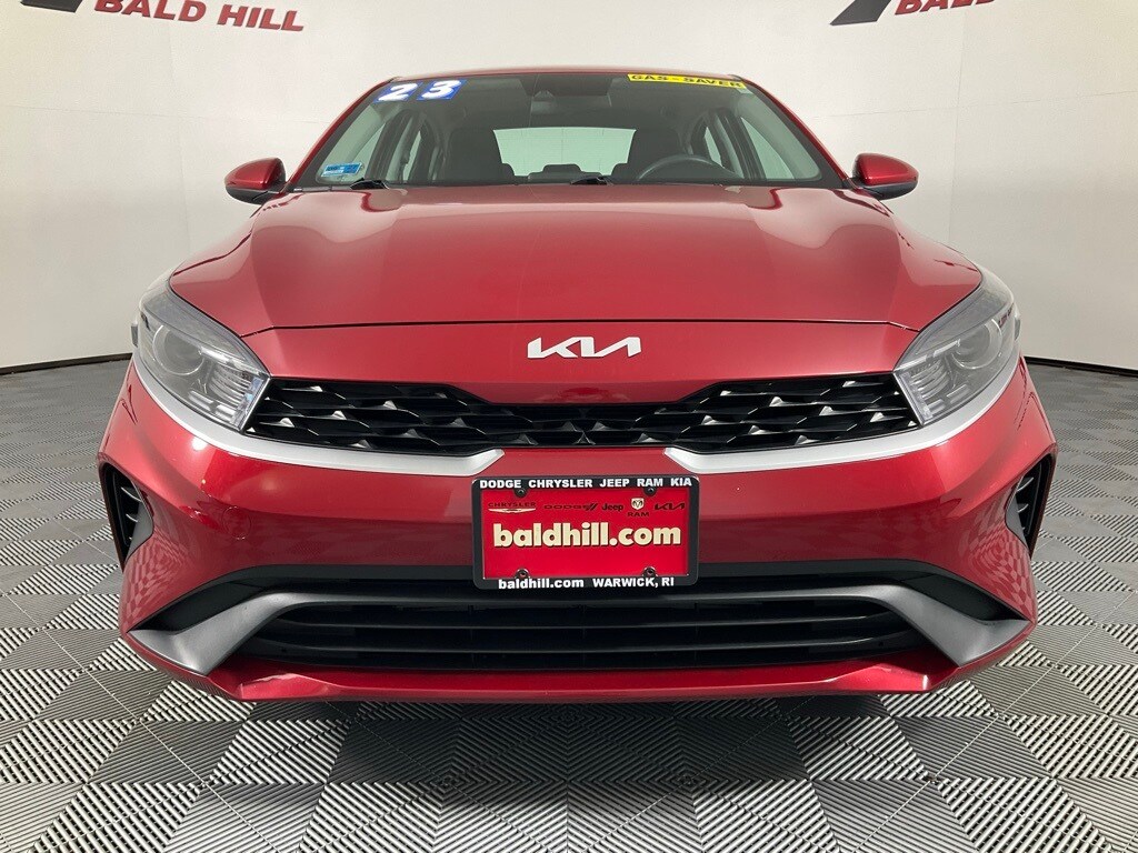 2023 Kia Forte LXS photo 2