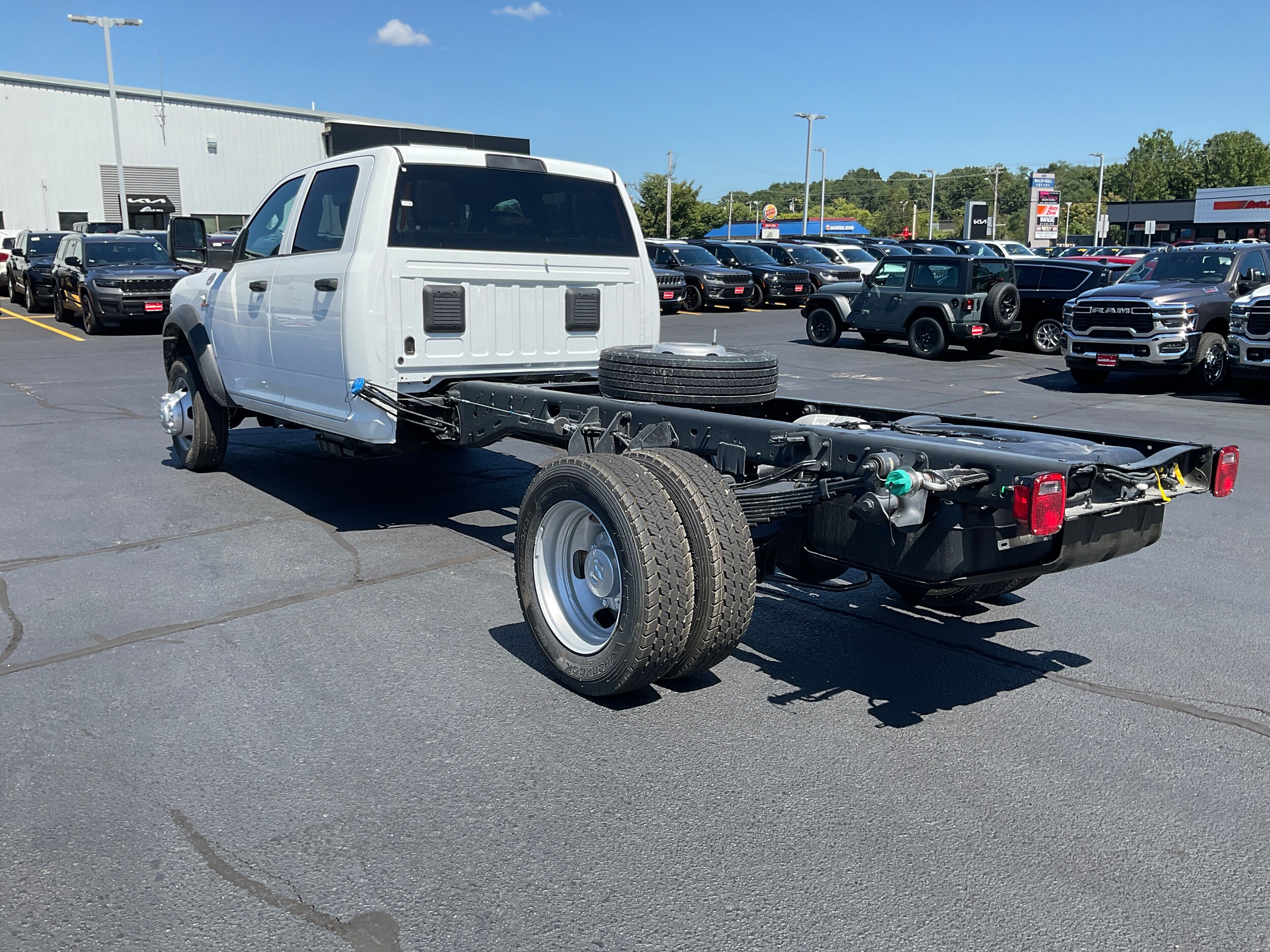2025 Ram 5500 Tradesman photo 4