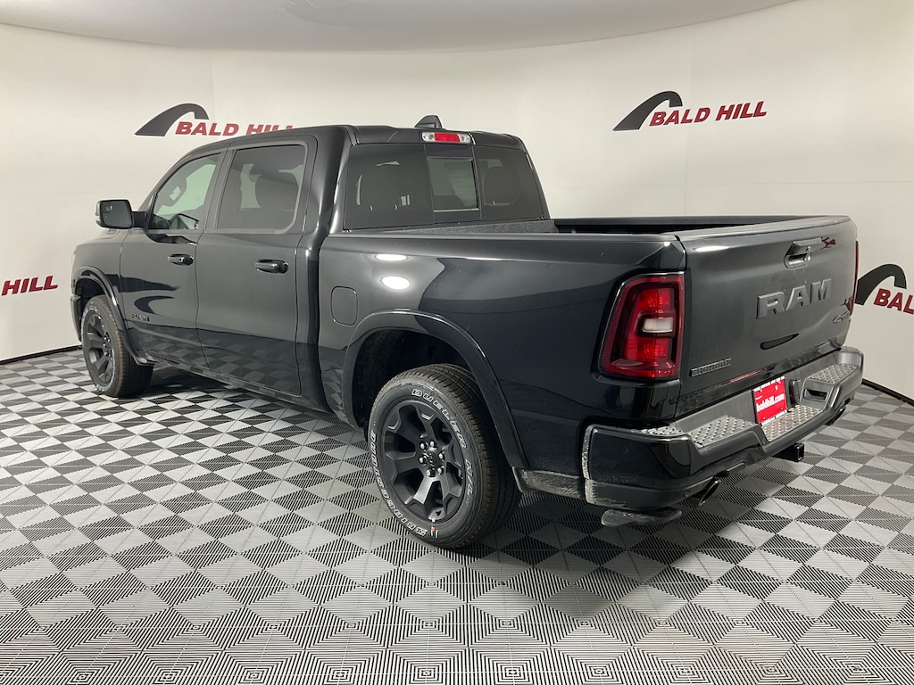 New 2026 Ram 1500 BIG HORN CREW CAB 4X4 5'7 BOX Pickup