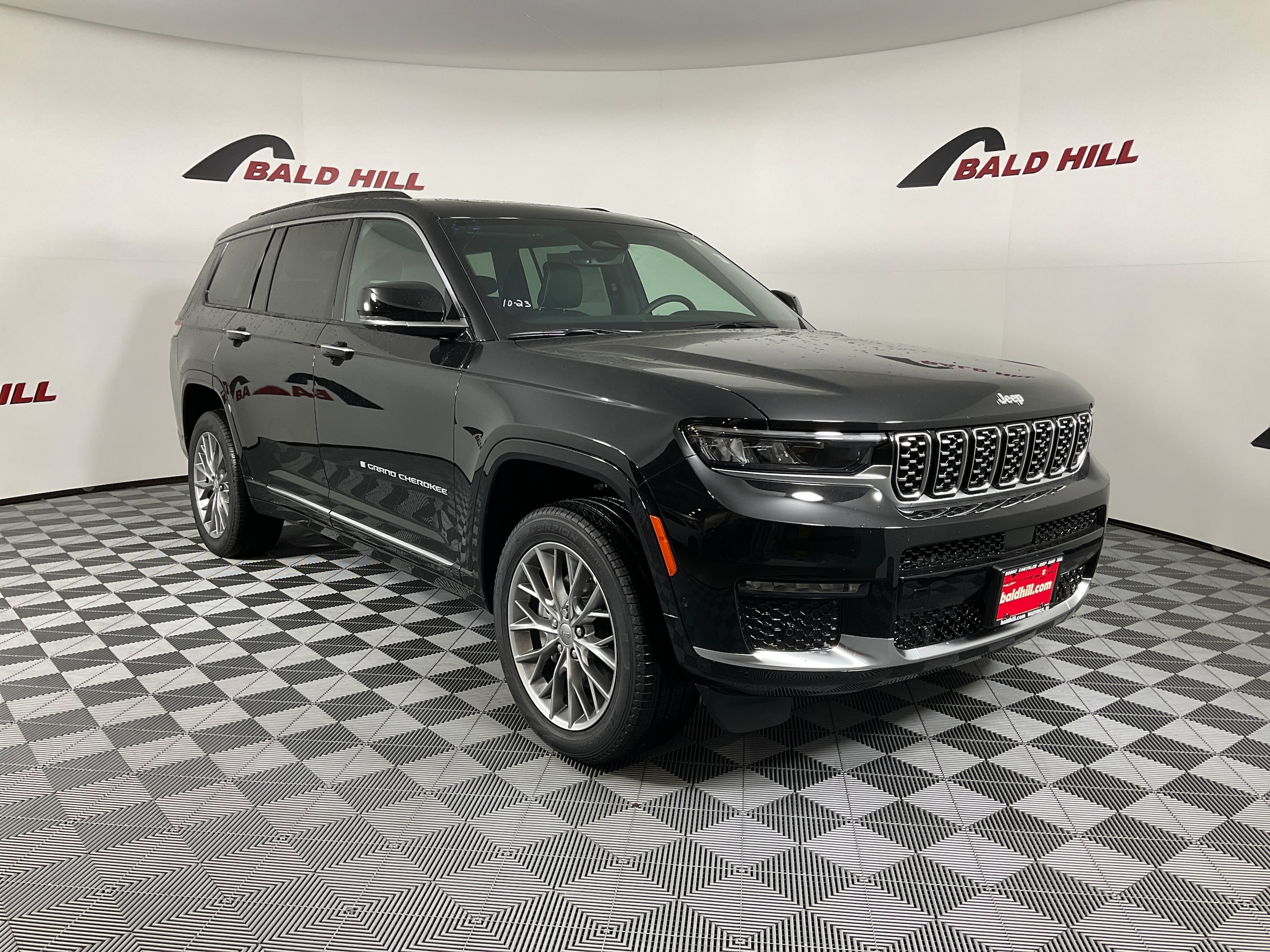 2025 Jeep Grand Cherokee L Summit's photo