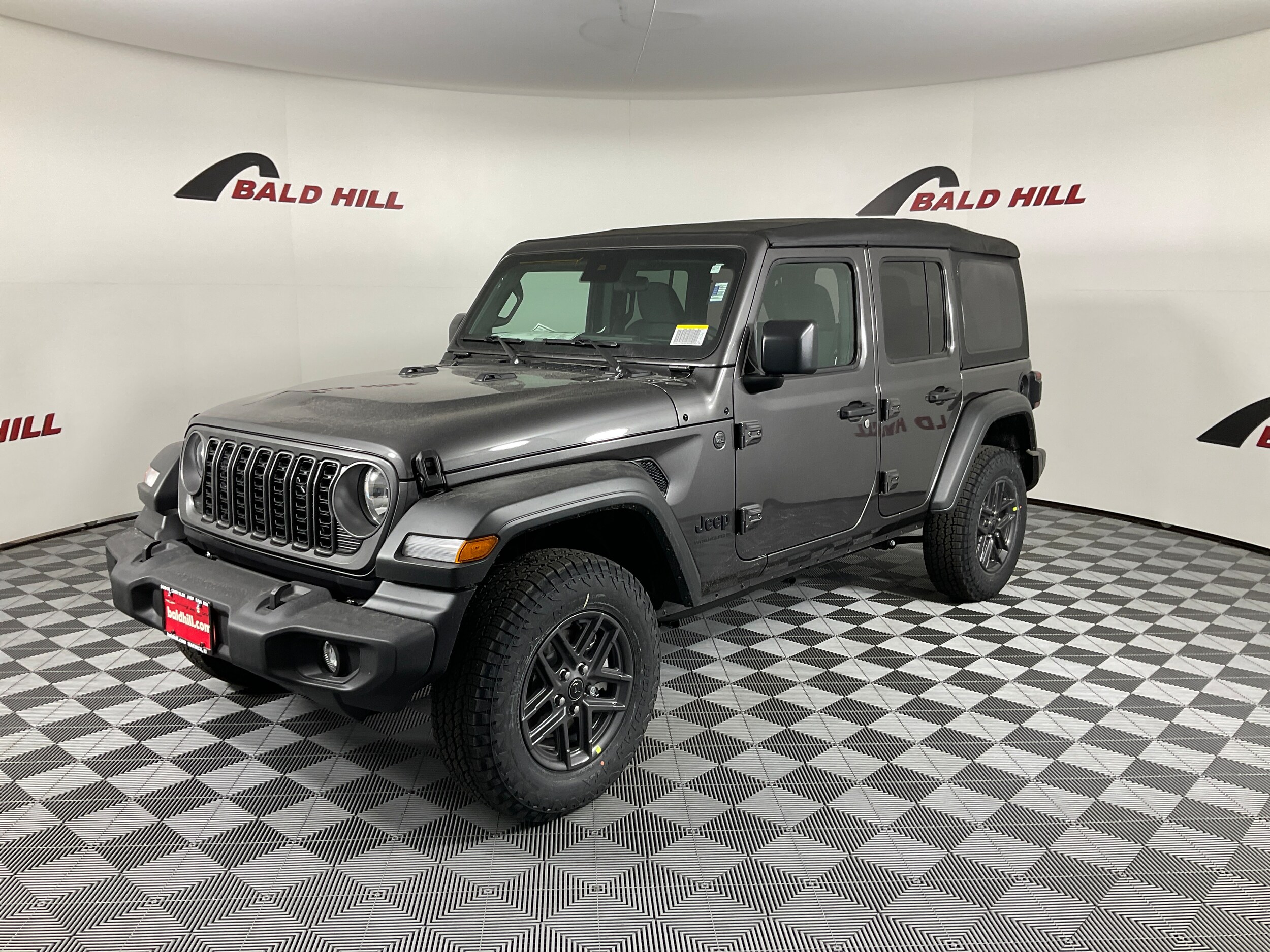 2025 Jeep Wrangler Sport photo 3
