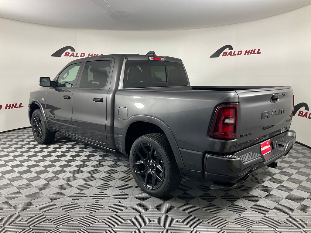 New 2026 Ram 1500 LARAMIE CREW CAB 4X4 5'7 BOX Pickup