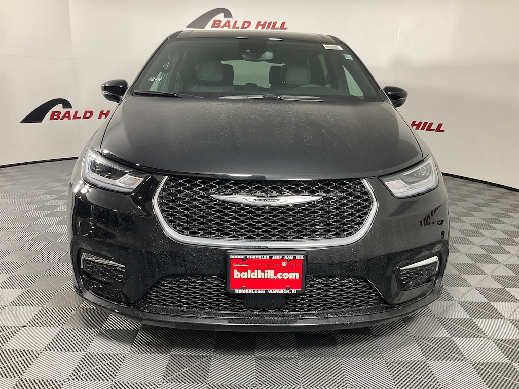 New 2026 Chrysler Pacifica SELECT Passenger Van