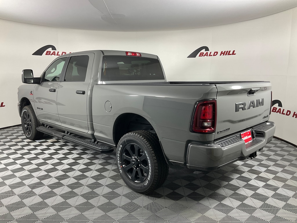 New 2026 Ram 2500 BIG HORN CREW CAB 4X4 6'4 BOX Pickup