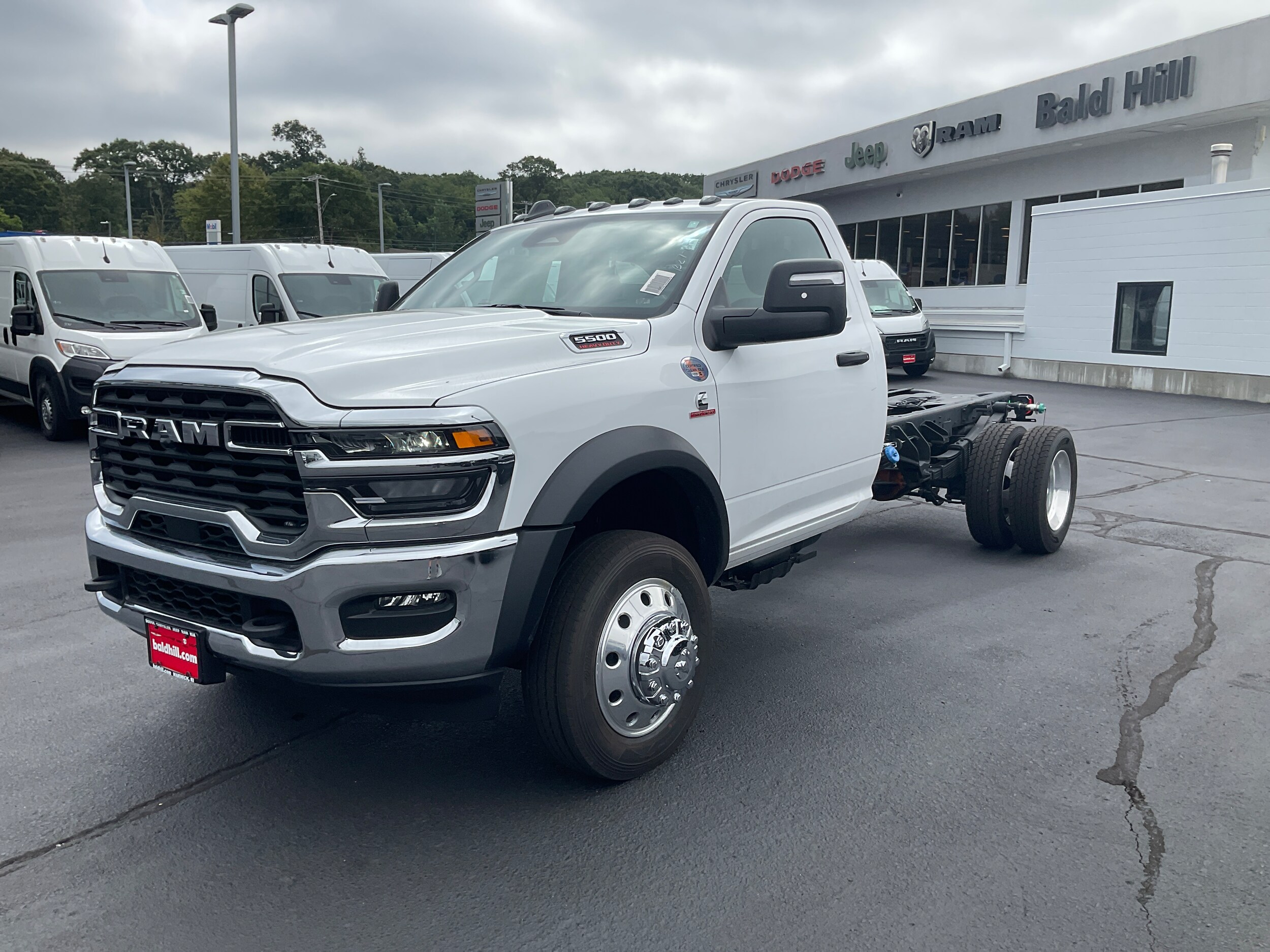 2025 Ram 5500 Tradesman photo 3