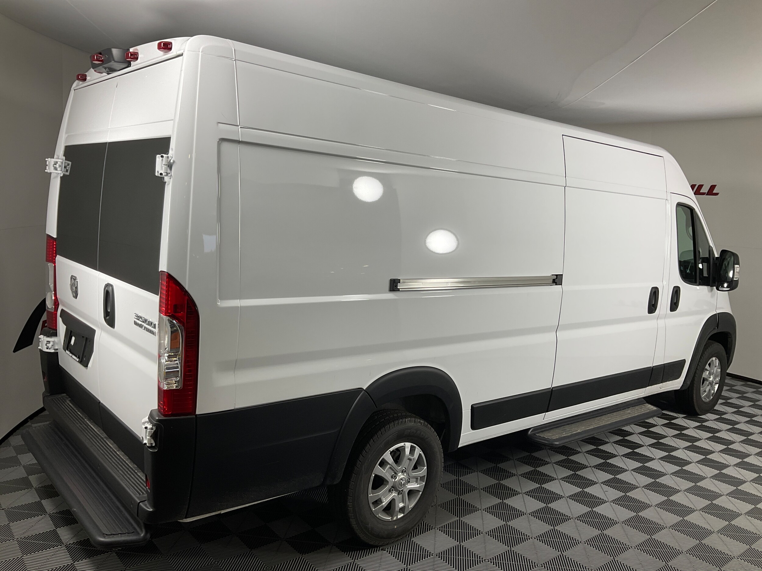 2026 Ram ProMaster 3500 Cargo Van photo 3