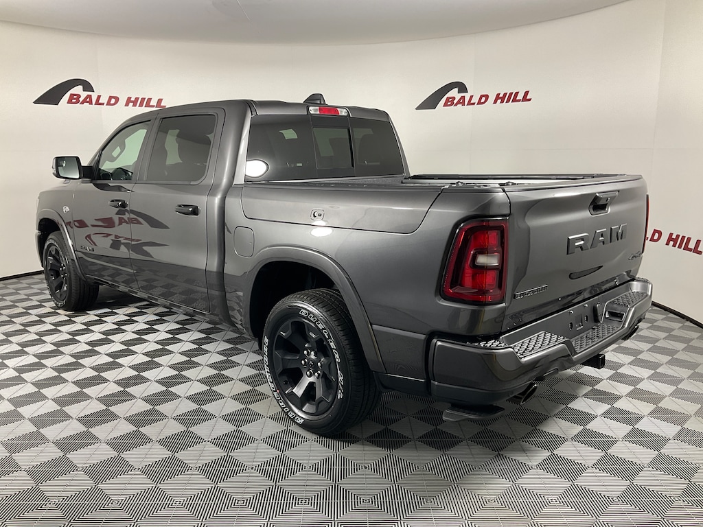 New 2026 Ram 1500 BIG HORN CREW CAB 4X4 5'7 BOX Pickup