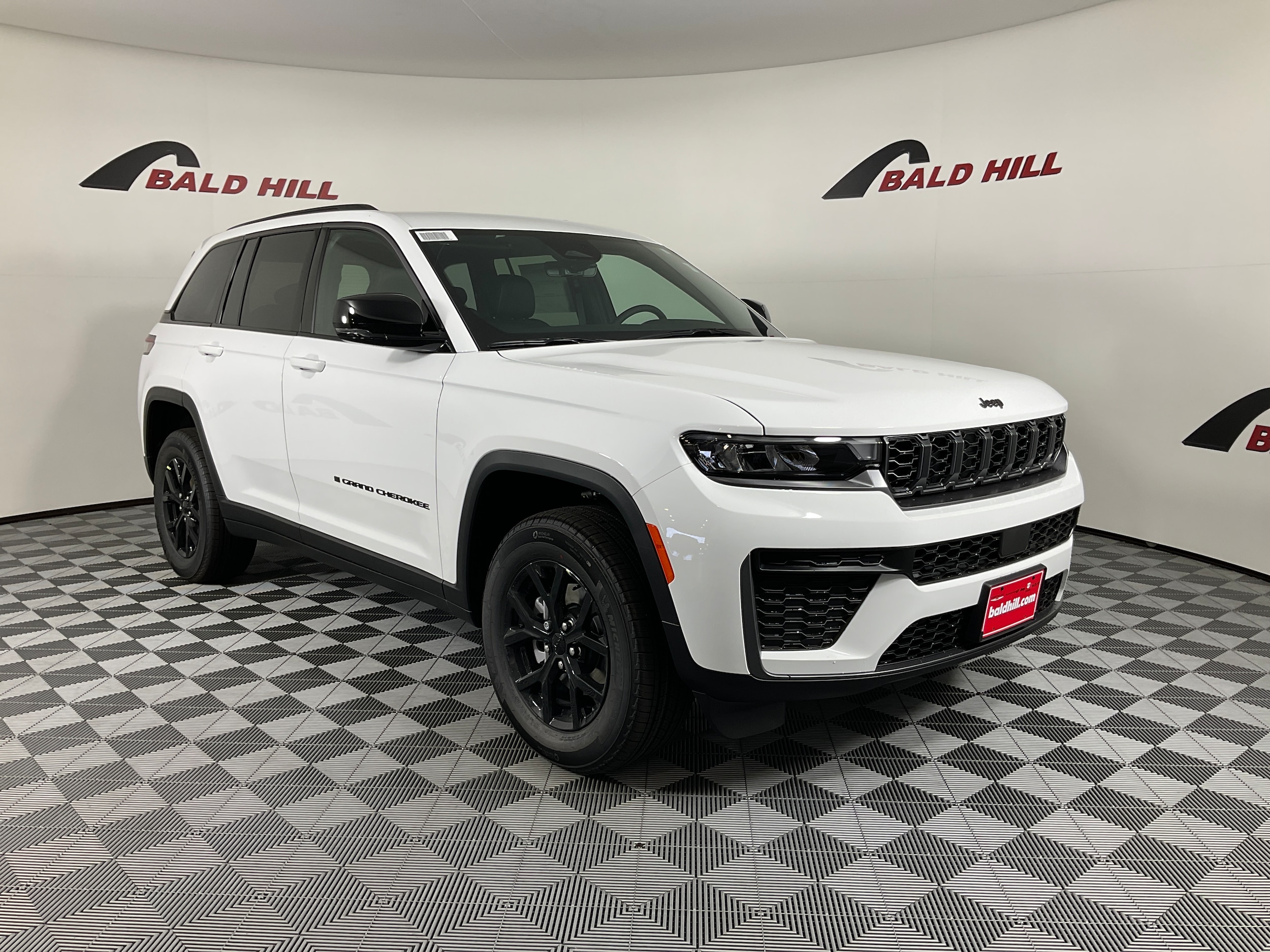 2026 Jeep Grand Cherokee LAREDO ALTITUDE 4X4